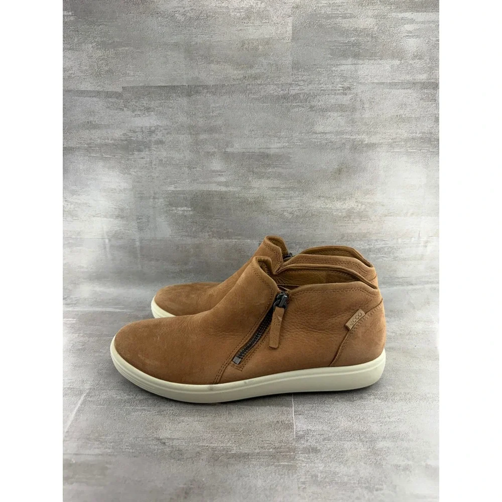 ECCO Soft 7 Tred Zip Booties Camel Brown Nubuck Leather Women Sz 8-8.5 430243